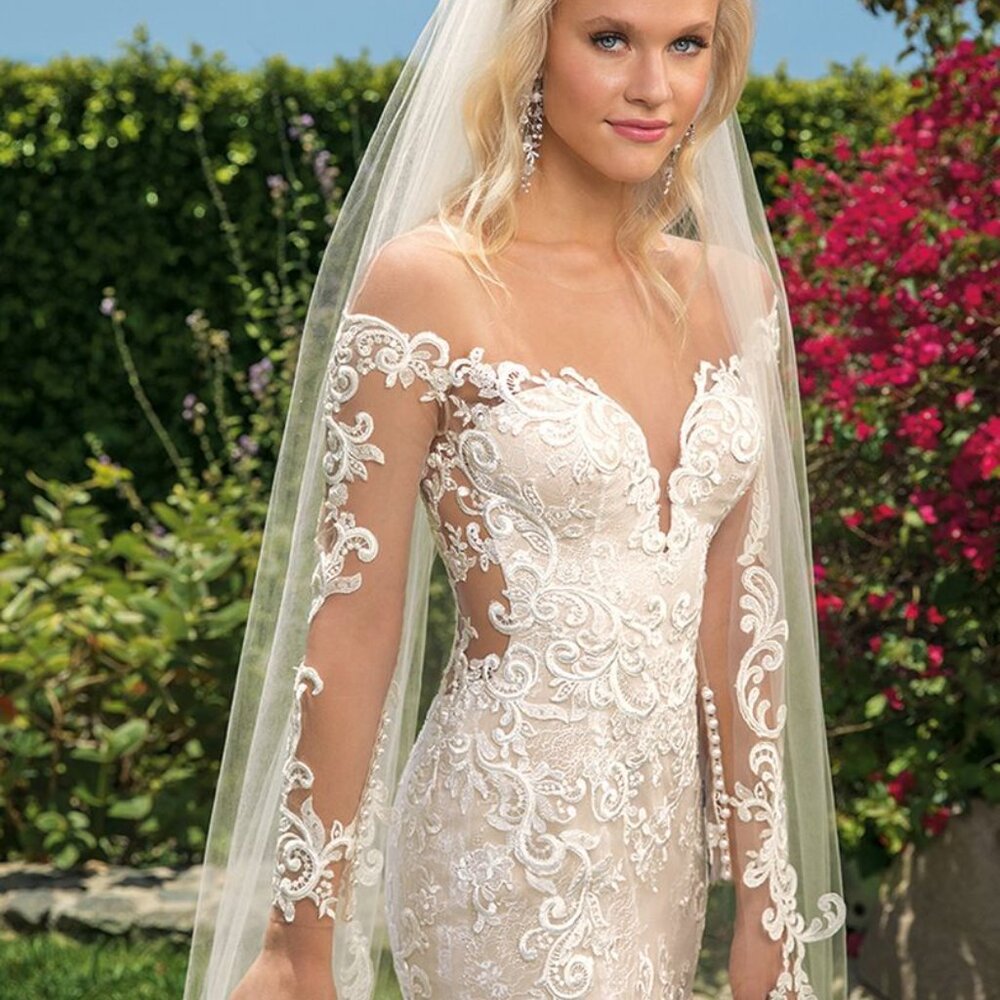 Casablanca Bridal Dress - Picture 2 of 11